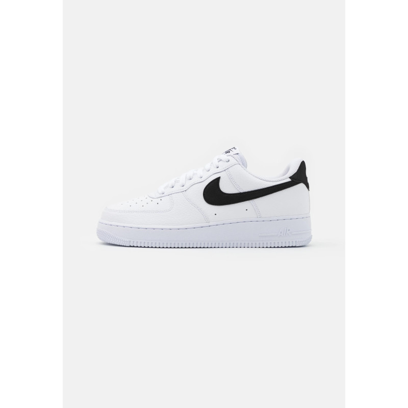 Nike Air Force 1 07 Blanc Noir Nike Air Force 1 07 Blanc Noir
