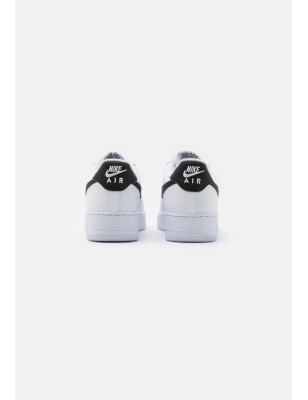 Nike Air Force 1 07 White Black