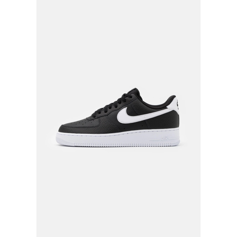 Nike Air Force 1 07 Noir Blanc Nike Air Force 1 07 Noir Blanc