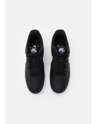 Nike Air Force 1 07 Black White